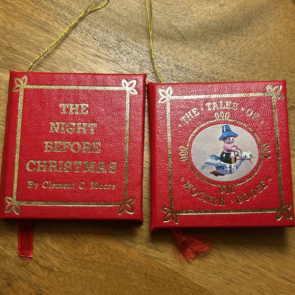FOUR KURT ALDER RED MINI RED BOOKS. ORNAMENTS 1977
LIKE NEW - Picture 6 of 7